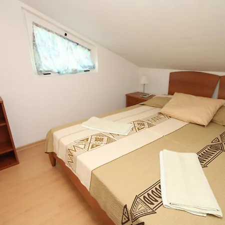 게스트하우스 And With Parking Space Ivan Dolac, Hvar - 8734 젤사